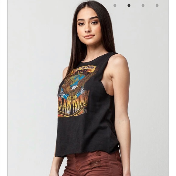 Graphic Tank Top - Picture 2 of 4